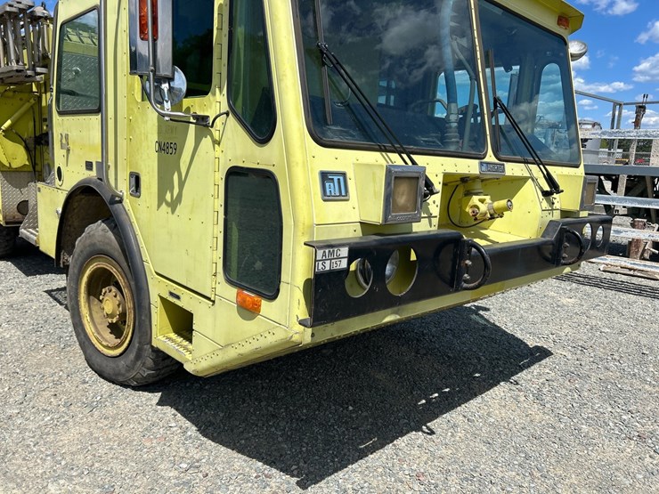 #5028-•-1991-amertek-2500-l-fire-truck-image-10