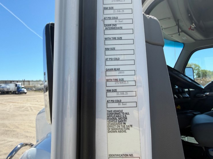 2018-kenworth-t680-image-83