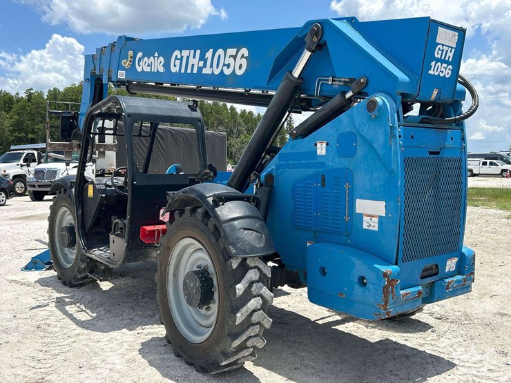 2019-genie-gth1056-image-4
