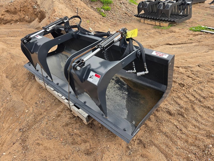 #6018-•-approx-84"-hd-unused-stout-skid-steer-grapple-bucket-image-1
