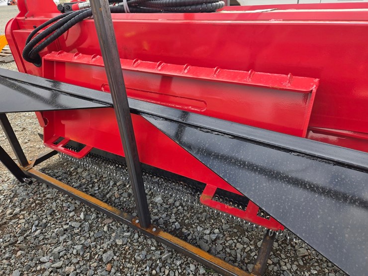 #6139-•-approx.-72"-unused-future-ft-72pro-skid-steer-mulcher-attachment-image-6