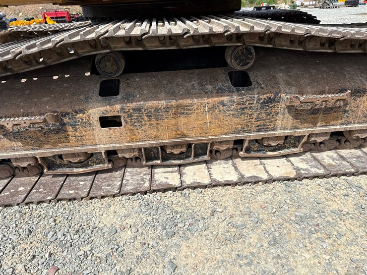 2017-caterpillar-336fl-image-79