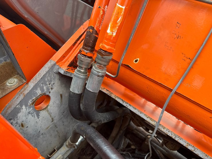 2006-hitachi-zx225-image-37