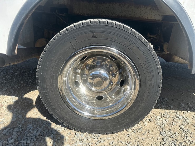 2019-ford-f550-image-48