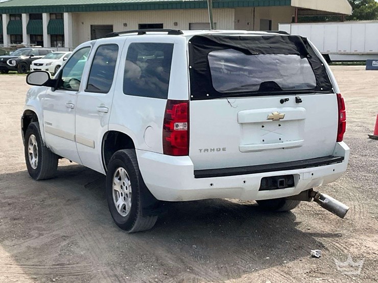 2007-chevrolet-tahoe-image-4