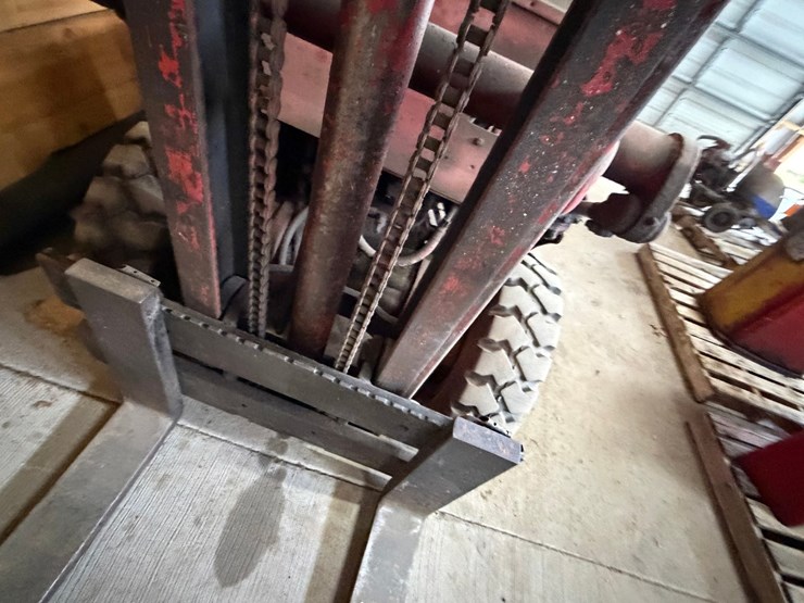 #1772-•-clark-forklift-image-17