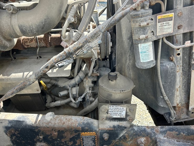 mack-dm688s-image-54