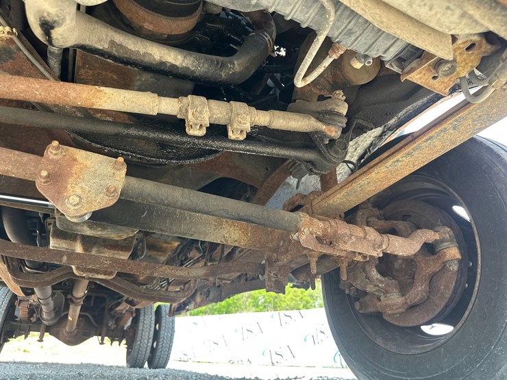 2001-ford-f450-image-37