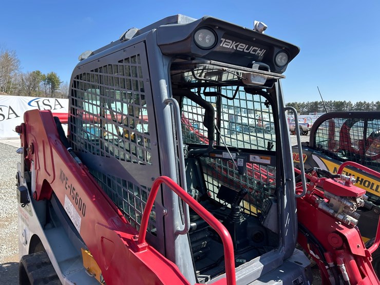 2019-takeuchi-tl10v2-image-43