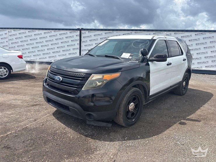 2015-ford-explorer-image-1