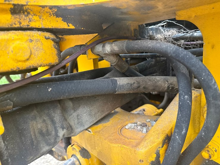 #1184-•-1997-kobelco-750-4x4-loader-backhoe-image-40
