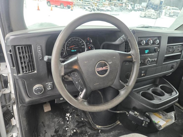 #60861-•-2014-gmc-4500-box-truck-image-38