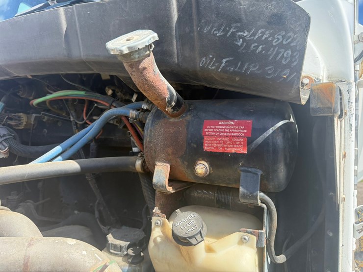1997-kenworth-t300-image-17