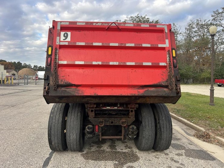 #1451-•-2013-international-workstar-tri-axle-dump-truck-image-4