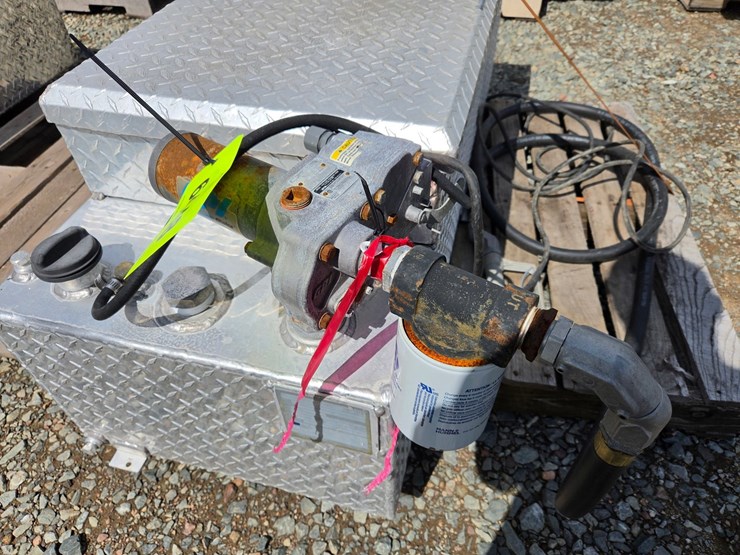 #6448-•-rds-60-gallon-fuel-transfer-tank-w/tool-box-and-pump-image-6