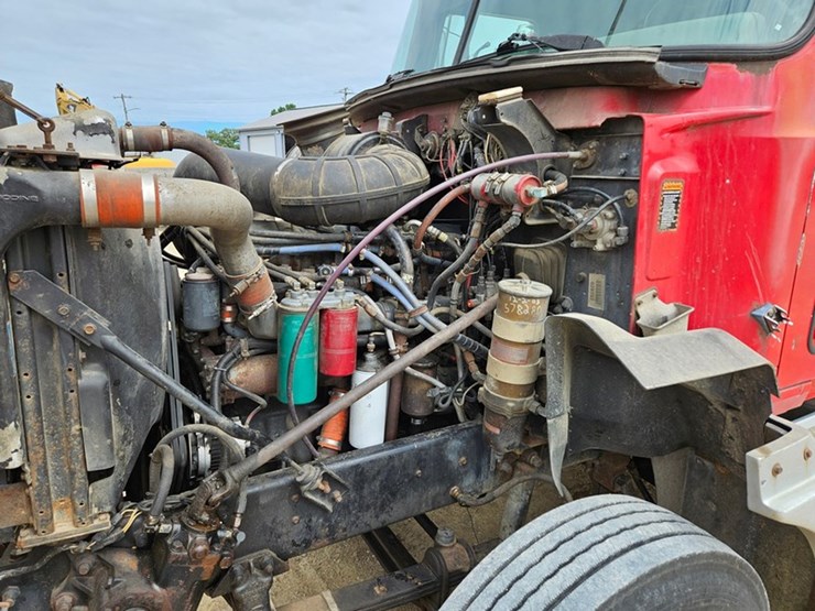 1993-mack-ch613-image-12