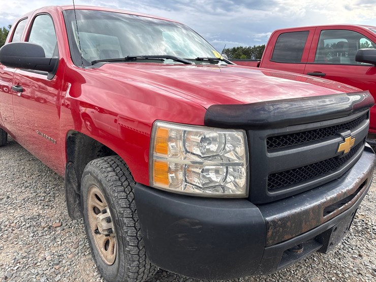 2012-chevrolet-1500-image-10