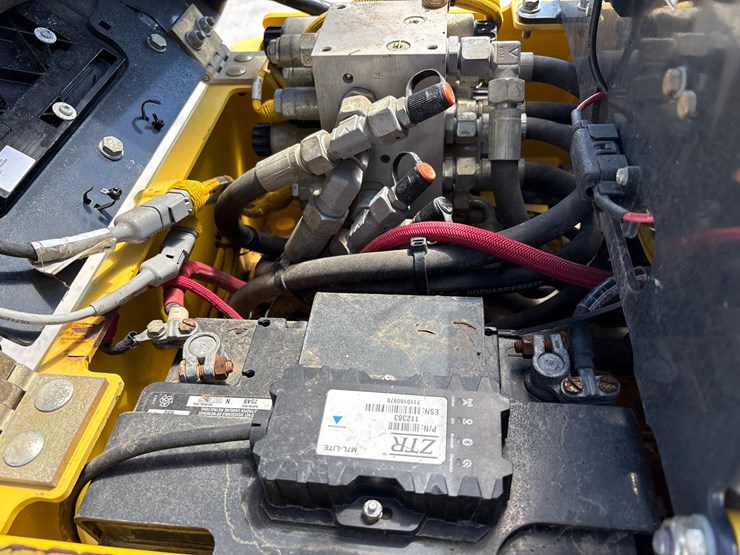 2018-bomag-bmp8500-image-13