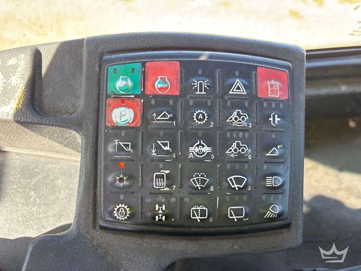 2014-deere-644k-image-25