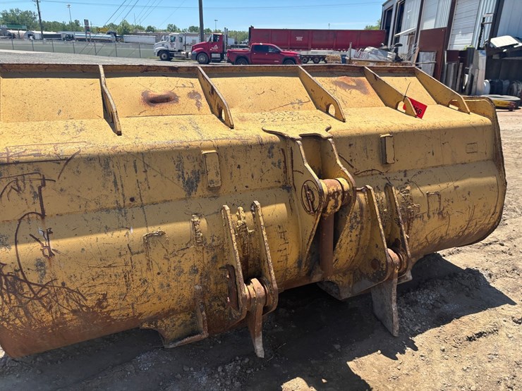 caterpillar-950b-image-4