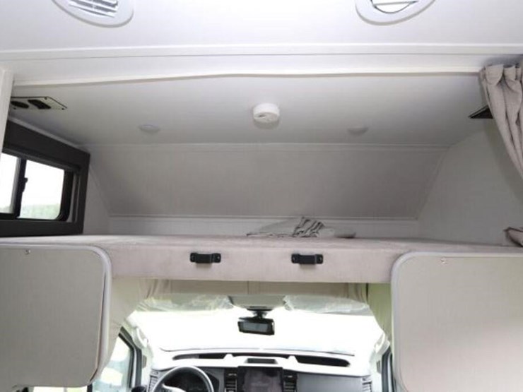 2024-ford-transit-image-31
