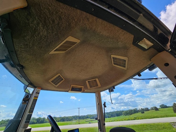 john-deere-8300-image-38