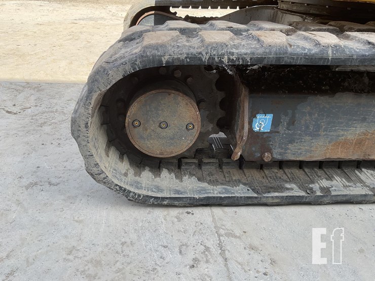 2014-deere-50g-image-10