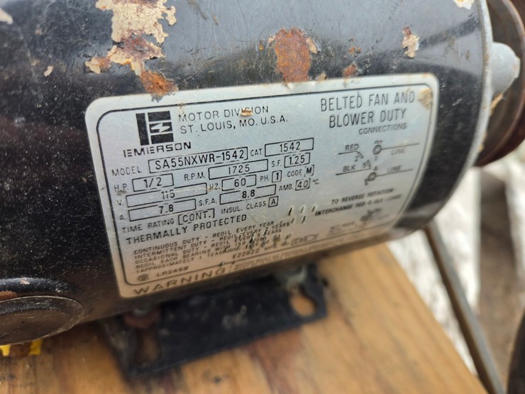 #6104-•-air-compressor-image-5