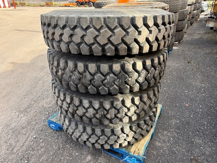 #1334-•-bridgestone-tires-with-rims-image-3