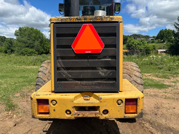 caterpillar-928g-image-16