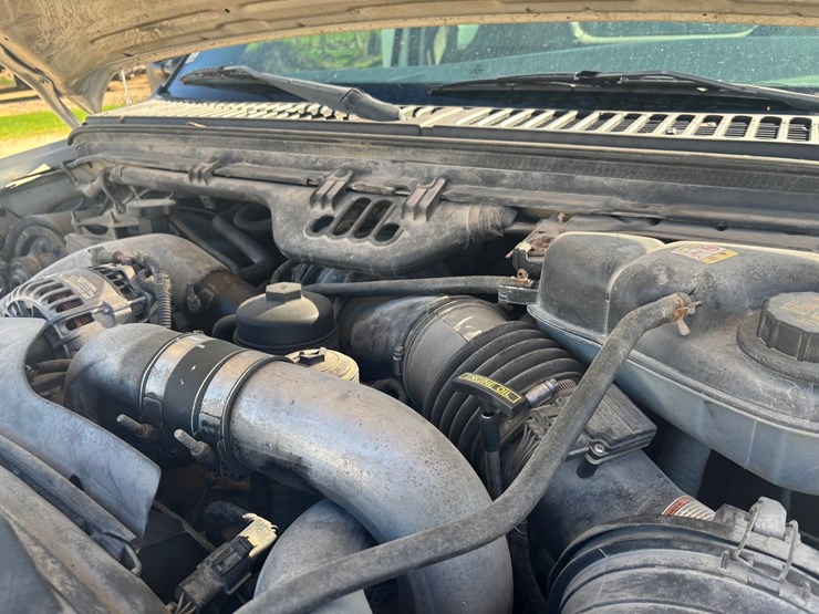 2004-ford-f450-image-28