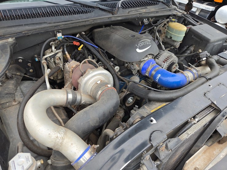 2002-gmc-1500hd-image-74