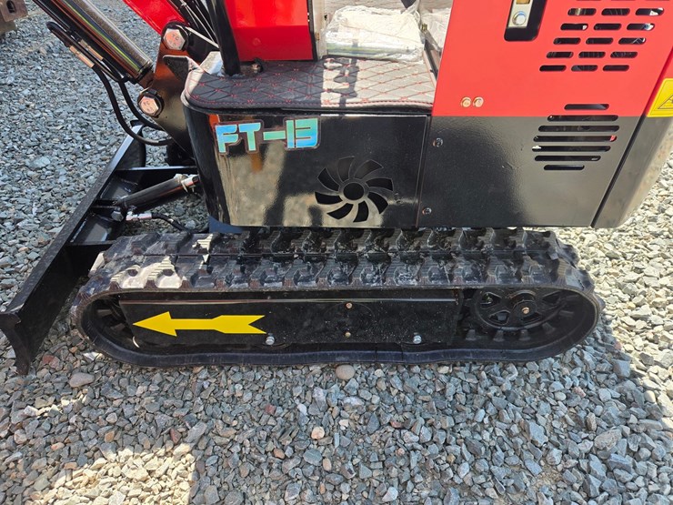 #5013-•-unused-future-ft13-mini-excavator-image-18