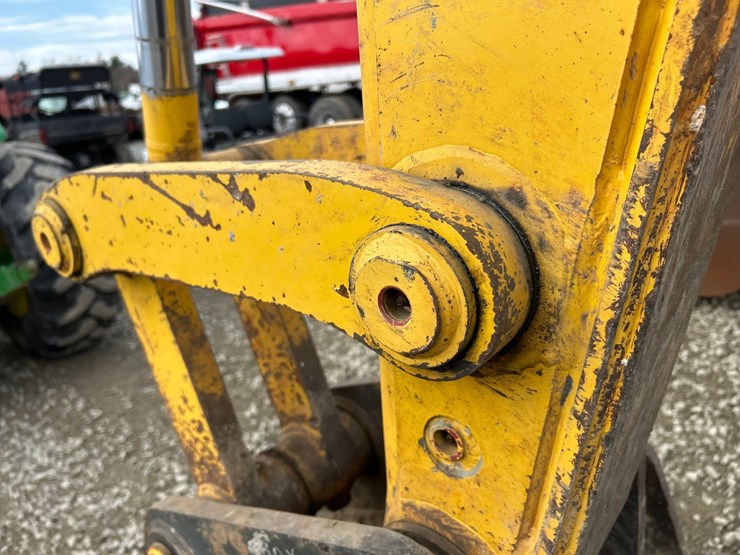 komatsu-pc130-11-image-19