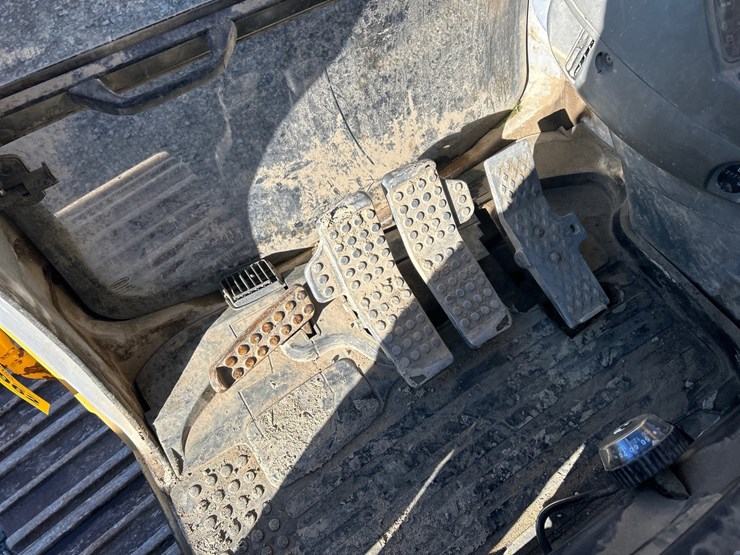 2000-deere-200-lc-image-71