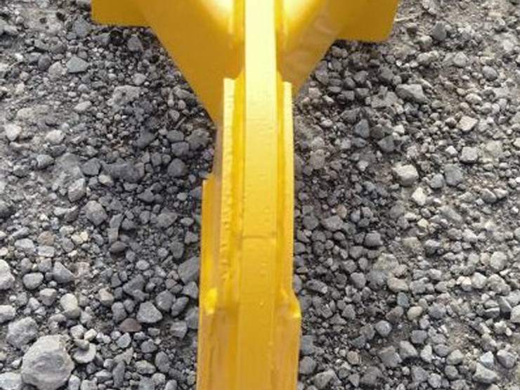 #179-•-cat-301-mini-excavator-ripper-attachment-image-4