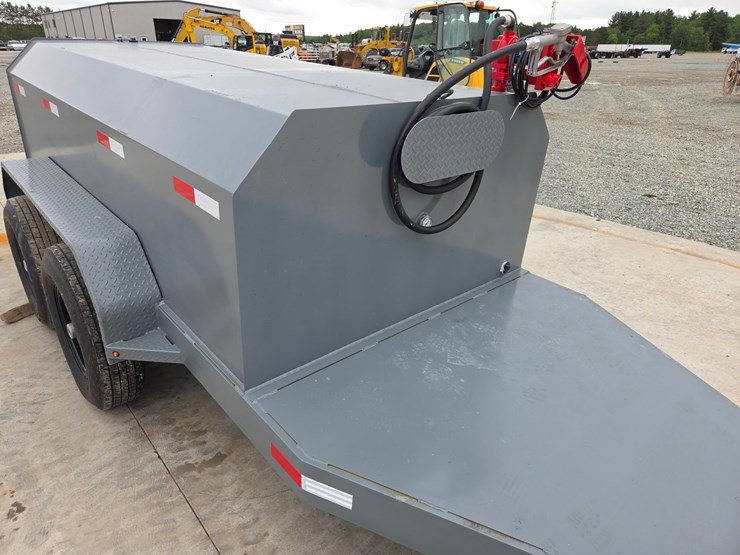 #60917-•-x-star-trailers-approx.-990-gallon-trailer-image-12