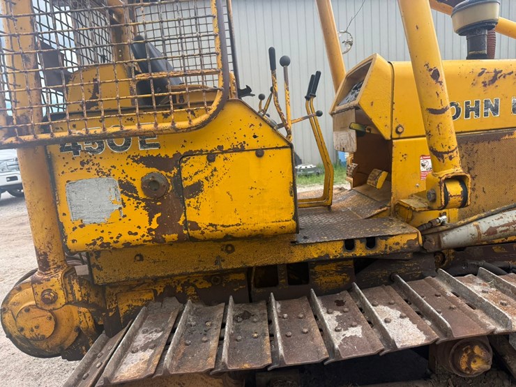john-deere-450e-image-33