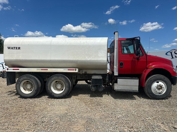 2015-international-durastar-4400-image-6