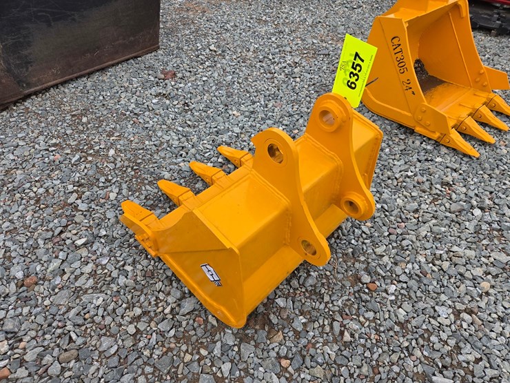 caterpillar-305-image-2