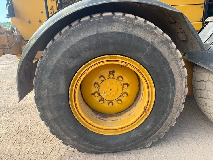 caterpillar-160m-image-187