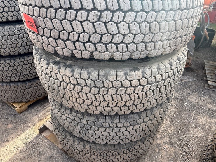 #1328-•-bridgestone-tire-with-rim-image-5