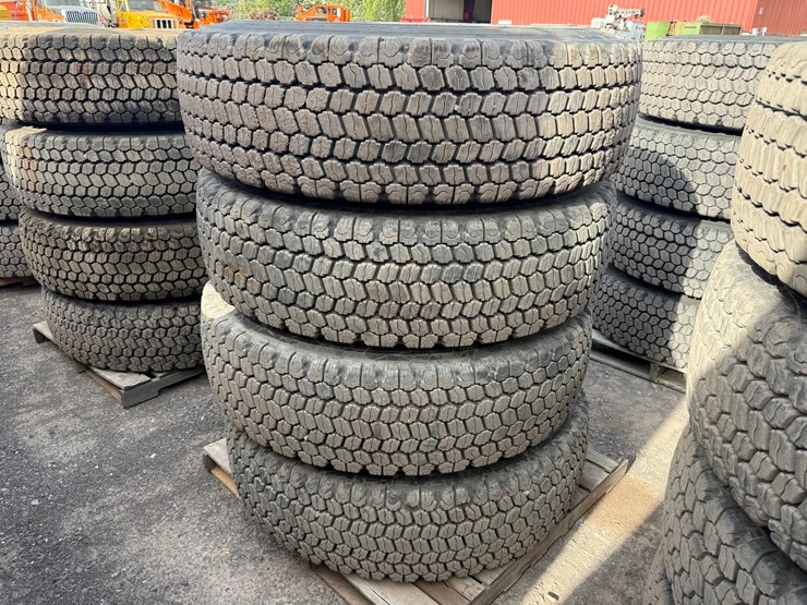 #1328-•-bridgestone-tire-with-rim-image-2