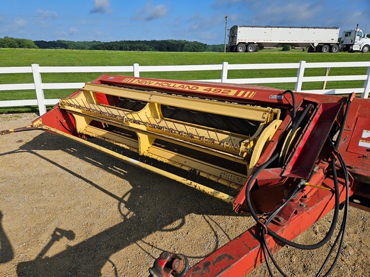 new-holland-492-image-12