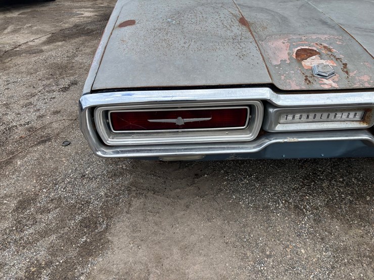#2181-•-1964-ford-thunderbird-coupe-image-15