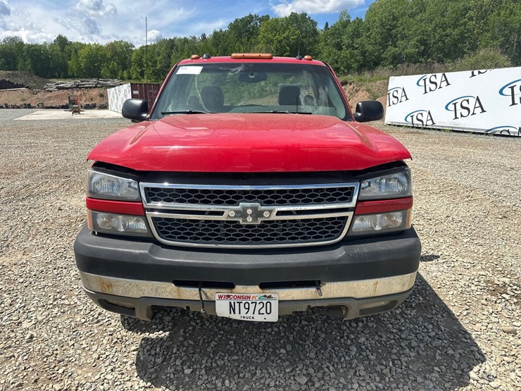 2005-chevrolet-3500-image-7