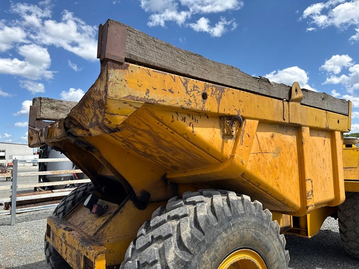 jcb-712-image-28