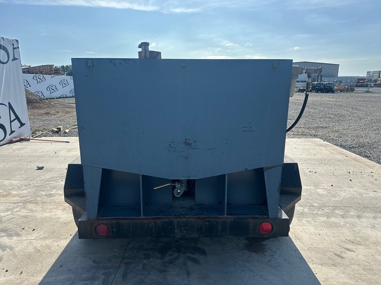 #5022-•-nlb-corp.-10150d-towable-air-compressor-image-4