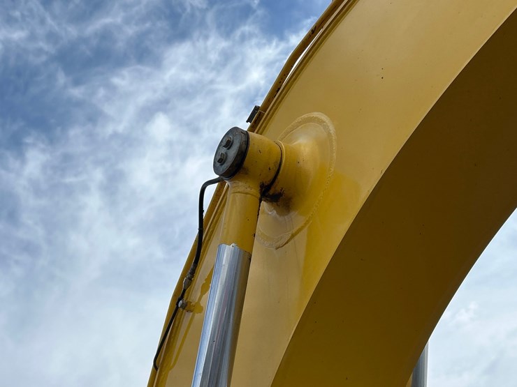 komatsu-pc130-11-image-28