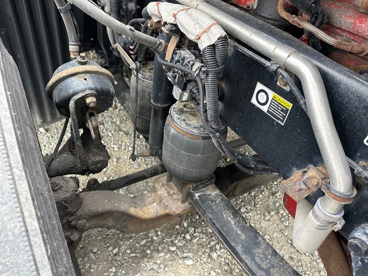 2014-kenworth-t660-image-38